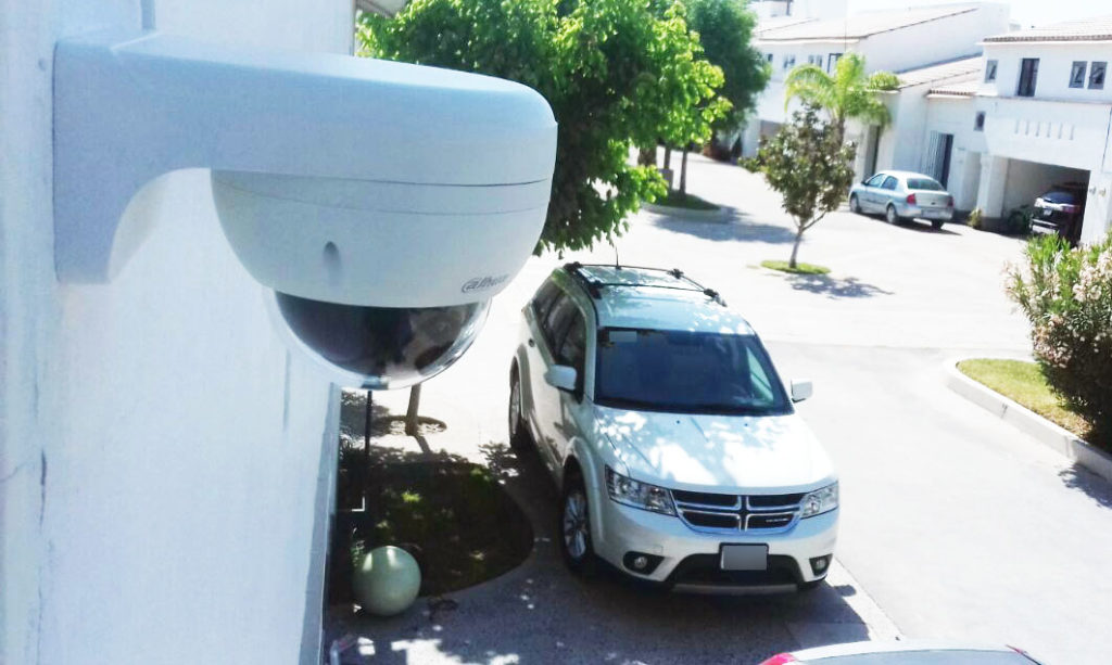 Cámara Motorizada con función de detección avanzada de rostros y movimiento.